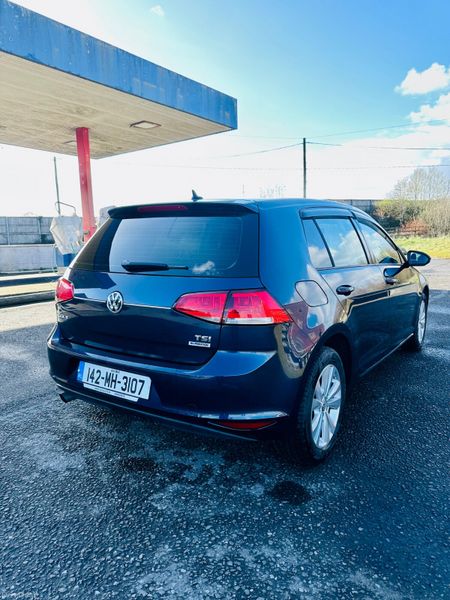 Volkswagen Golf 2014 383616330