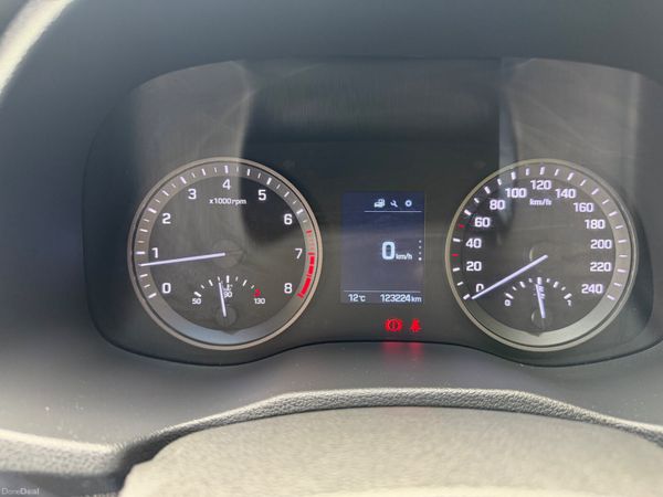 Hyundai Tucson 2017 PETROL 1.6 Gdi ***SPOTLESS*** 383762998