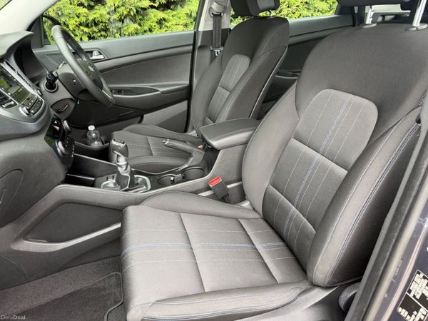 Hyundai Tucson 2017 PETROL 1.6 Gdi ***SPOTLESS*** 383763008