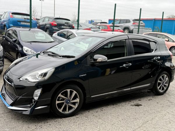 2017 Toyota Aqua Hybrid Automatic/ Modelista Spec 383767232