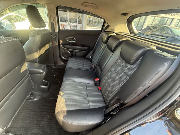 2016 Honda Vezel (HR-V) 1.5 Hybrid Automatic 383776856