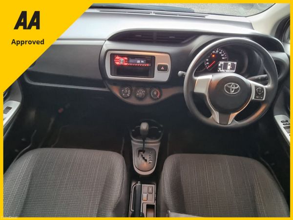 2014 Toyota Vitz 1.3L Automatic 383779548