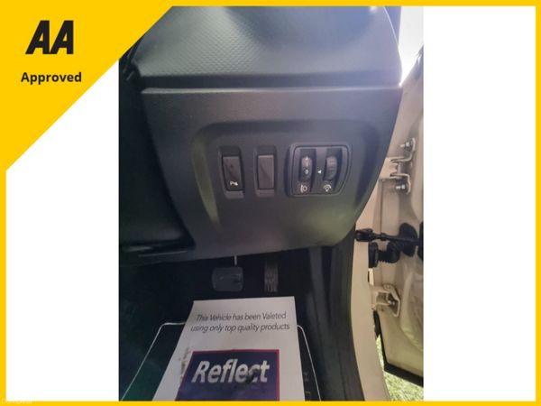 2014 Renault Captur Automatic 383779874