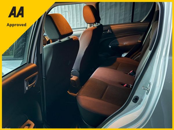 2014 Suzuki Swift Automatic 383780054