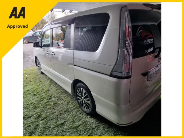 2014 Nissan Serena Full option Automatic 383780088