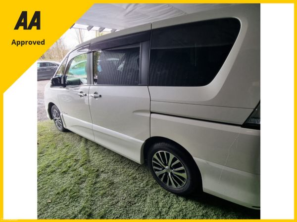 2014 Nissan Serena Full option Automatic 383780090