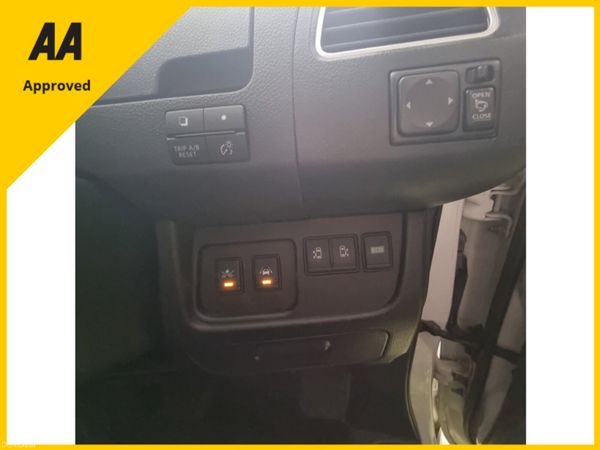 2014 Nissan Serena Full option Automatic 383780124