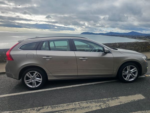 Volvo V60 2014 1.6 Diesel 383795824