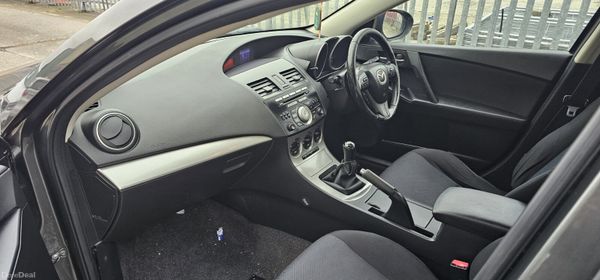 2011 Mazda 3 (Low milage) 383798946