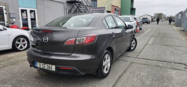 2011 Mazda 3 (Low milage) 383798936