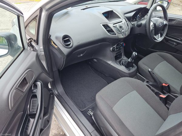 Ford Fiesta 2013 1.2 low mileage only 105klm 383719788