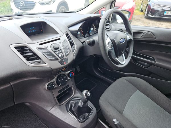 Ford Fiesta 2013 1.2 low mileage only 105klm 383719798