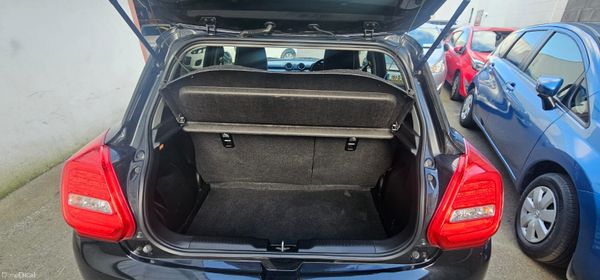 Suzuki Swift Automatic 383724236