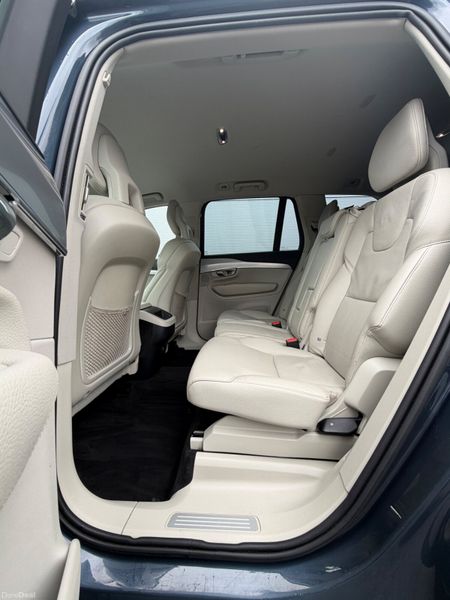 Volvo XC90 Momentum *7seater 383731284