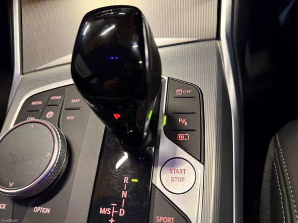 221 BMW 330E M-Sport 383734970