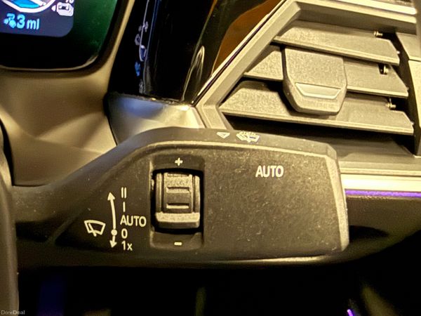 221 BMW 330E M-Sport 383734982