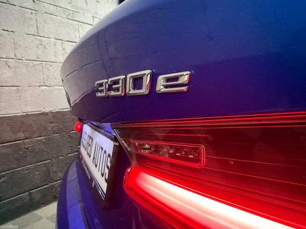 221 BMW 330E M-Sport 383735006