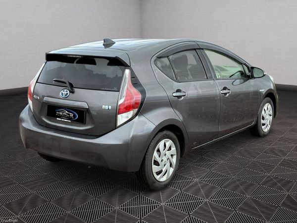 2015 Toyota Aqua / Yaris *Automatic* 383735884