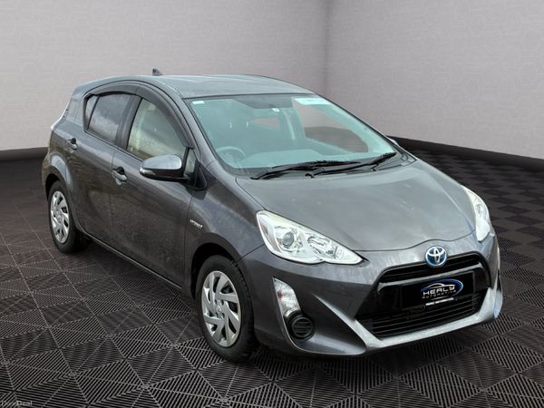 2015 Toyota Aqua / Yaris *Automatic* 383735892