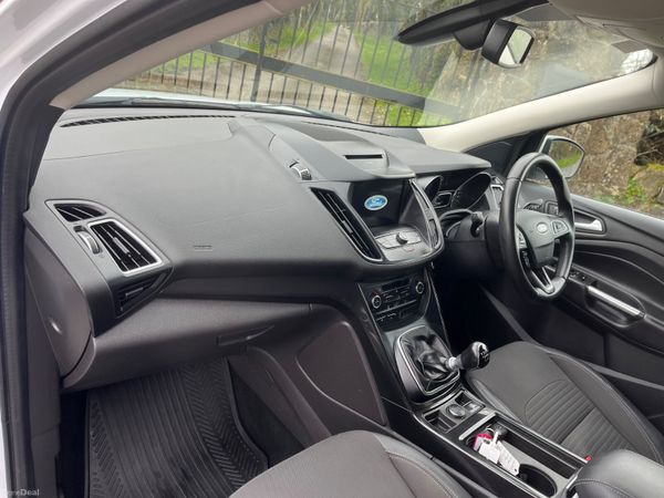 Ford Kuga 1.5TDCi 120PS Titanium 383735994