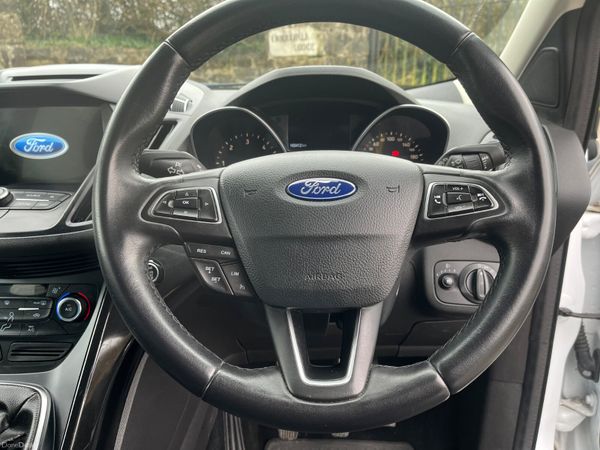Ford Kuga 1.5TDCi 120PS Titanium 383736004
