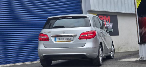 Mercedes-Benz B-Class 2014 383859970