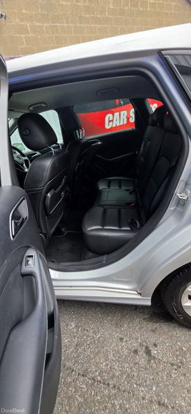 Mercedes-Benz B-Class 2014 383859978