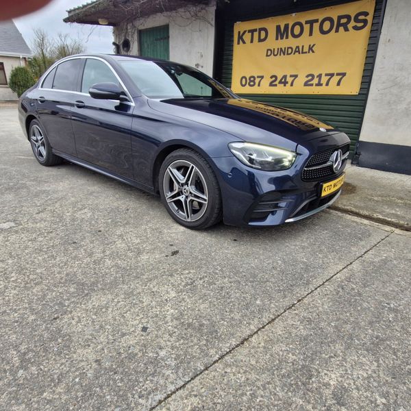 Mercedes-Benz E-Class 2022 383865652