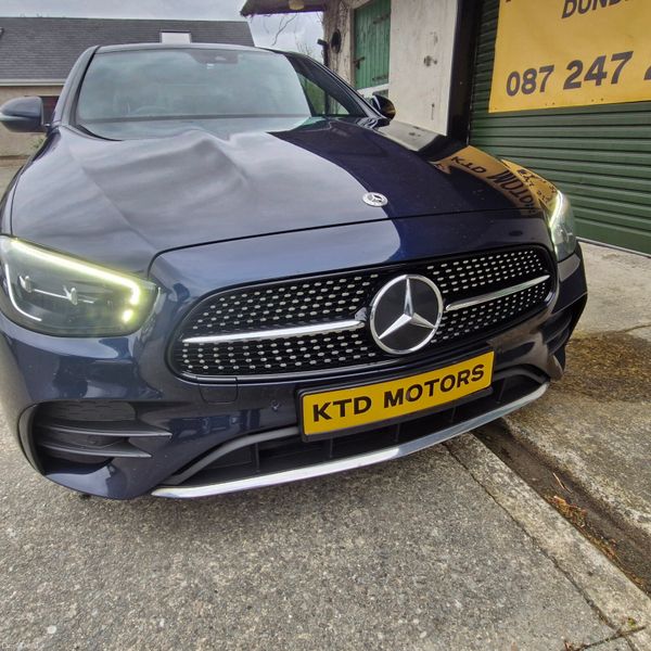 Mercedes-Benz E-Class 2022 383865660