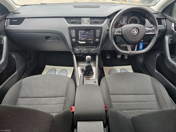 2015 SKODA OCTAVIA ELEGANCE MODEL RACE BLUE 383867228