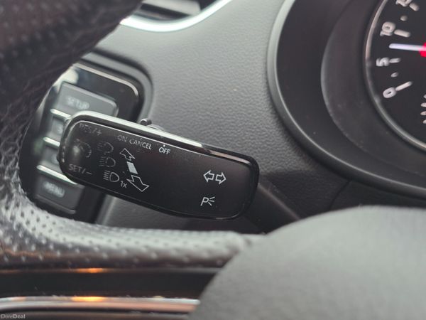 2015 SKODA OCTAVIA ELEGANCE MODEL RACE BLUE 383867232