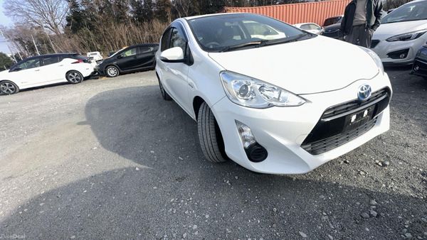 Toyota Aqua 2015 Hybrid 383867452