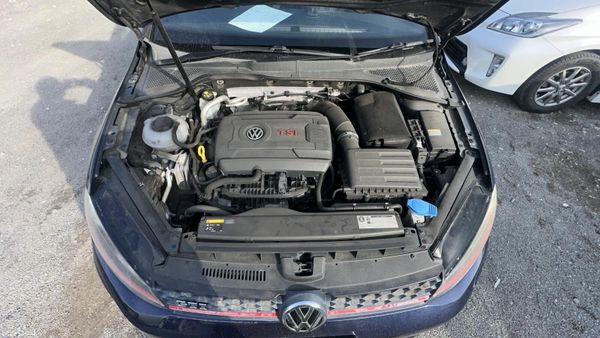 Volkswagen Golf GTI Automatic 2014 383867712