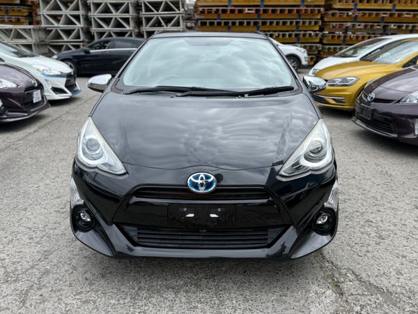 2015 Toyota Aqua hybrid Automatic 383883932
