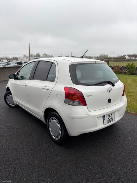 Toyota Vitz 2009 383884184