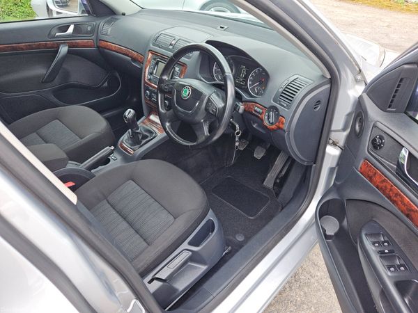 Skoda Octavia 2012 1.2 tsi Elegance 383806334