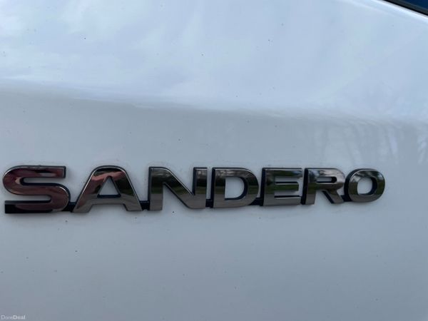 191 Dacia Sandero.. Low KMS.. Serviced.. Warranty 383812970