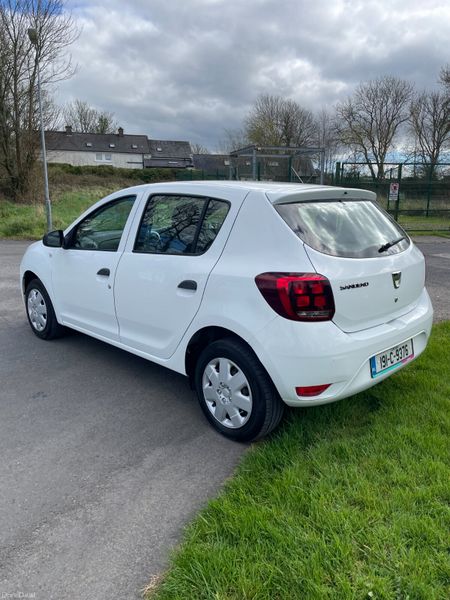 191 Dacia Sandero.. Low KMS.. Serviced.. Warranty 383812986