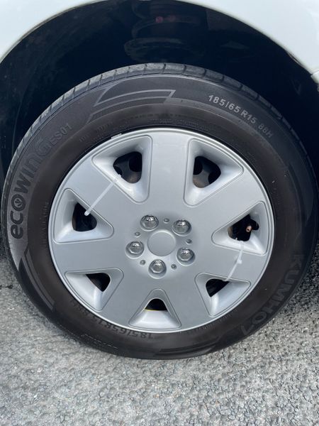 191 Dacia Sandero.. Low KMS.. Serviced.. Warranty 383812932