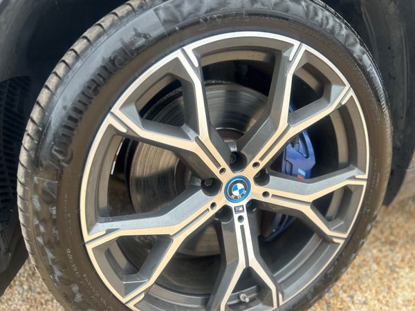 BMW X5 MSPORT WITH MSPORT LIP KIT 383817060