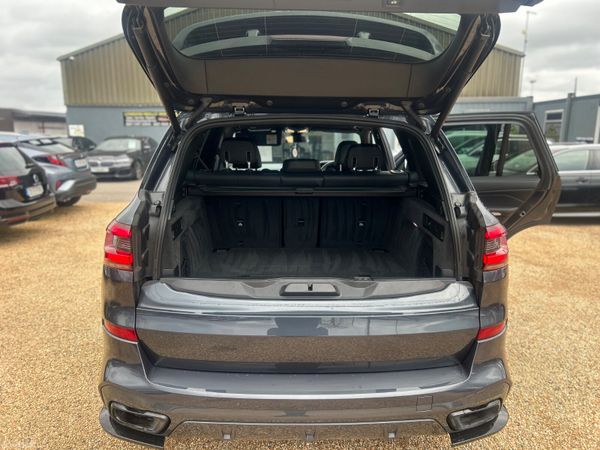 BMW X5 MSPORT WITH MSPORT LIP KIT 383817076