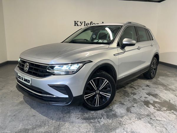 Volkswagen Tiguan 2021 383834240