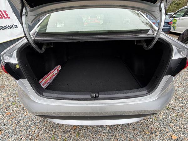 Toyota Corolla 2020/08 383949482