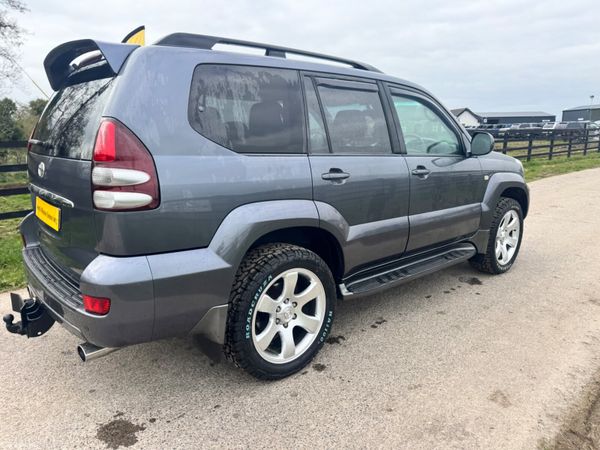 08 Toyota Land Cruiser LC5 on Air 165k****** 383965048