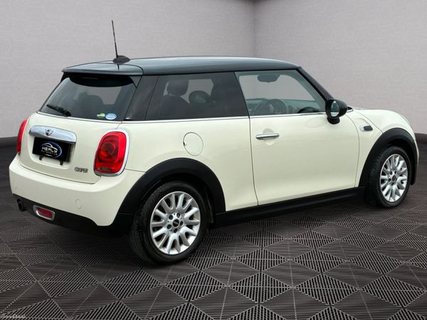 Mini Cooper *Automatic* 383985556