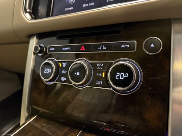 151 Land Rover Range Rover Vogue 3Ltr D *Low Klms* 383996444