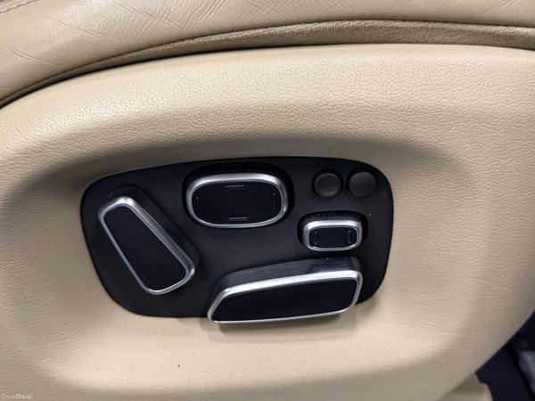 151 Land Rover Range Rover Vogue 3Ltr D *Low Klms* 383996452