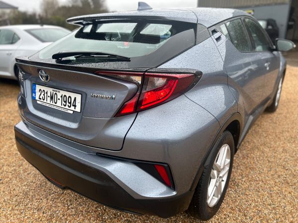 Toyota C-HR icon 383996476