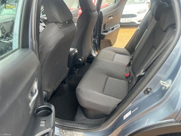 Toyota C-HR icon 383996486