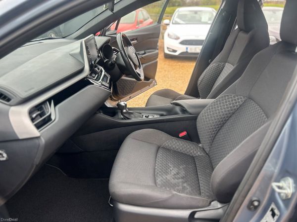 Toyota C-HR icon 383996488